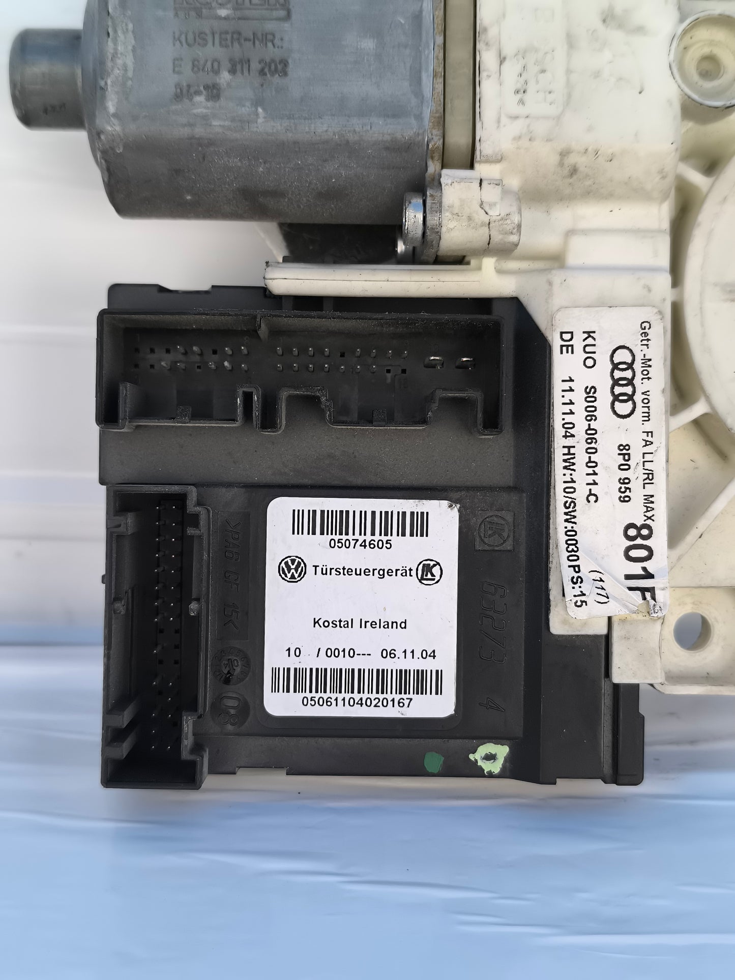 Motorino alzacristalli anteriore sx Audi A3 8P Cod. 05074605 ecoAG7788