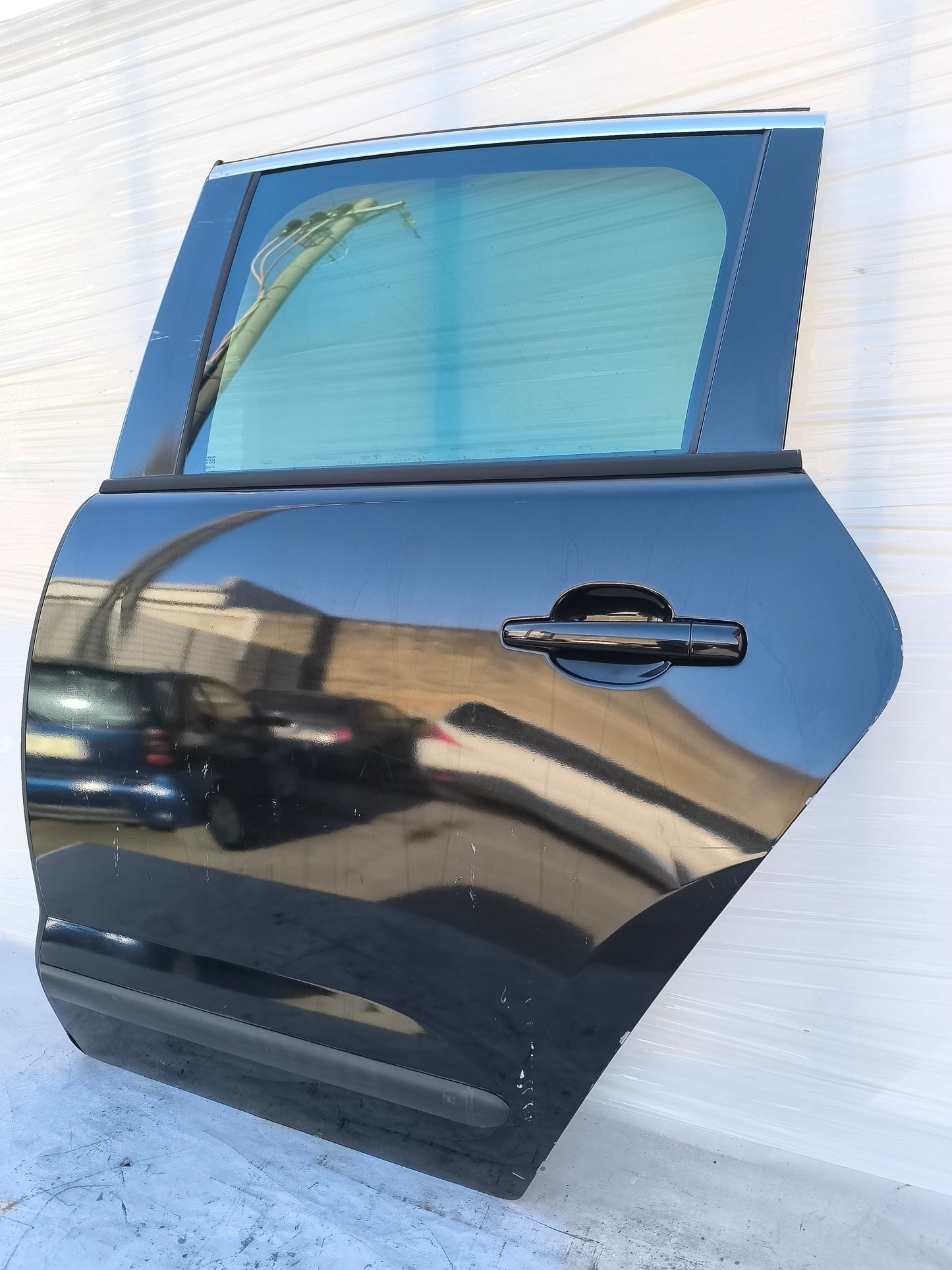 Sportello posteriore sx nero Peugeot 3008 anno 2009-2016 ecoAG7942