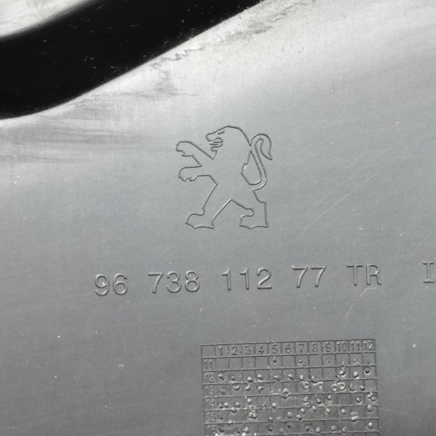 Cassetto portaoggetti Peugeot 208 2018 Cod: 9673811277 ecoAC13631