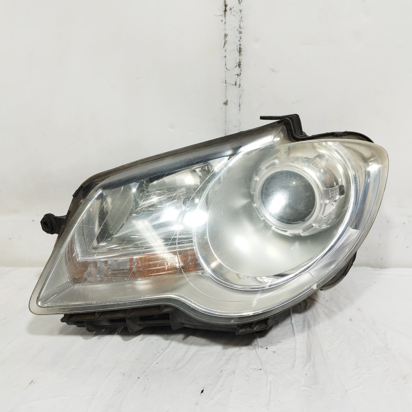 Fanale anteriore sx Volkswagen Touran 2008 cod: ecoAC15069