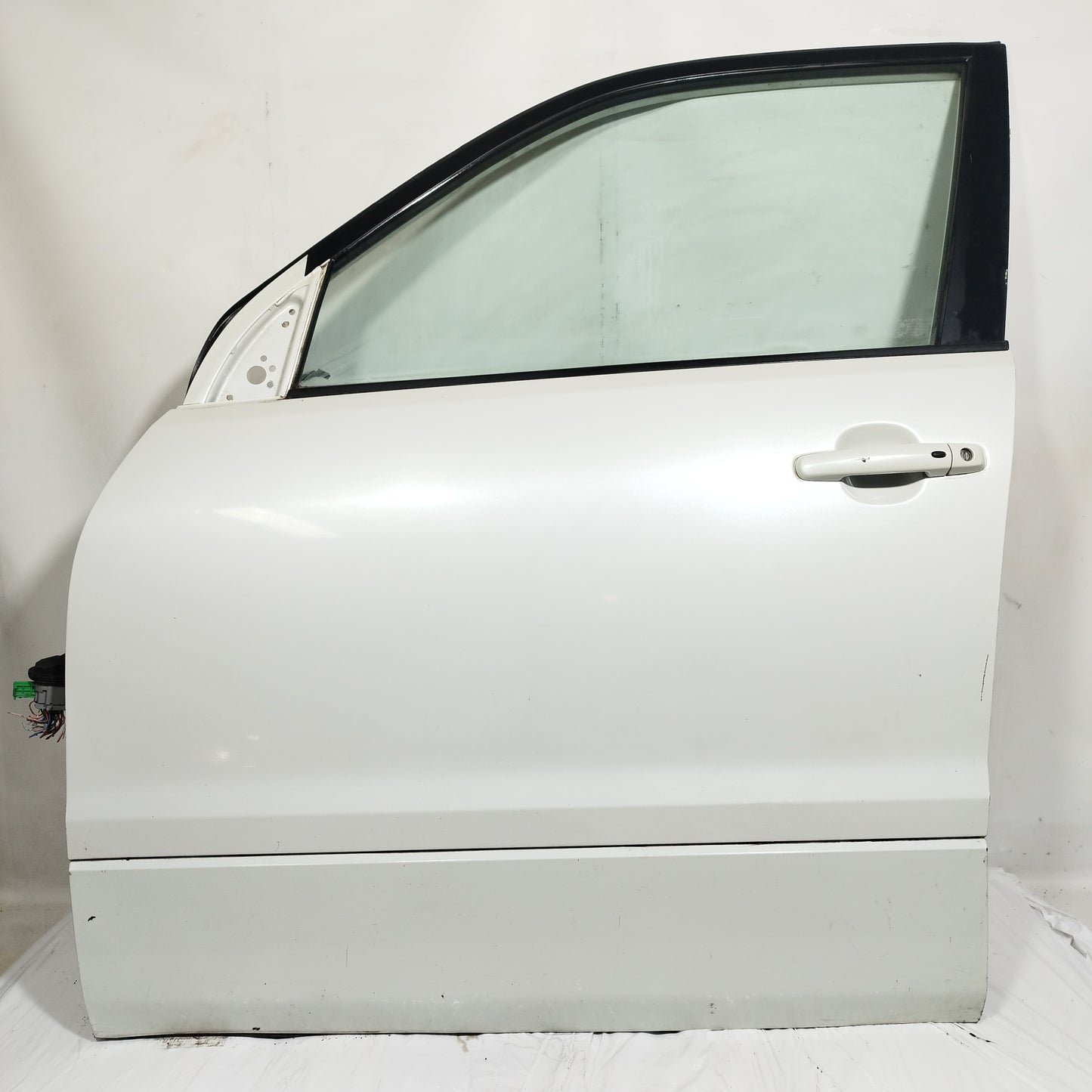 Sportello anteriore sx bianco perlato Suzuki Gran Vitara 2008 ecoAC14740