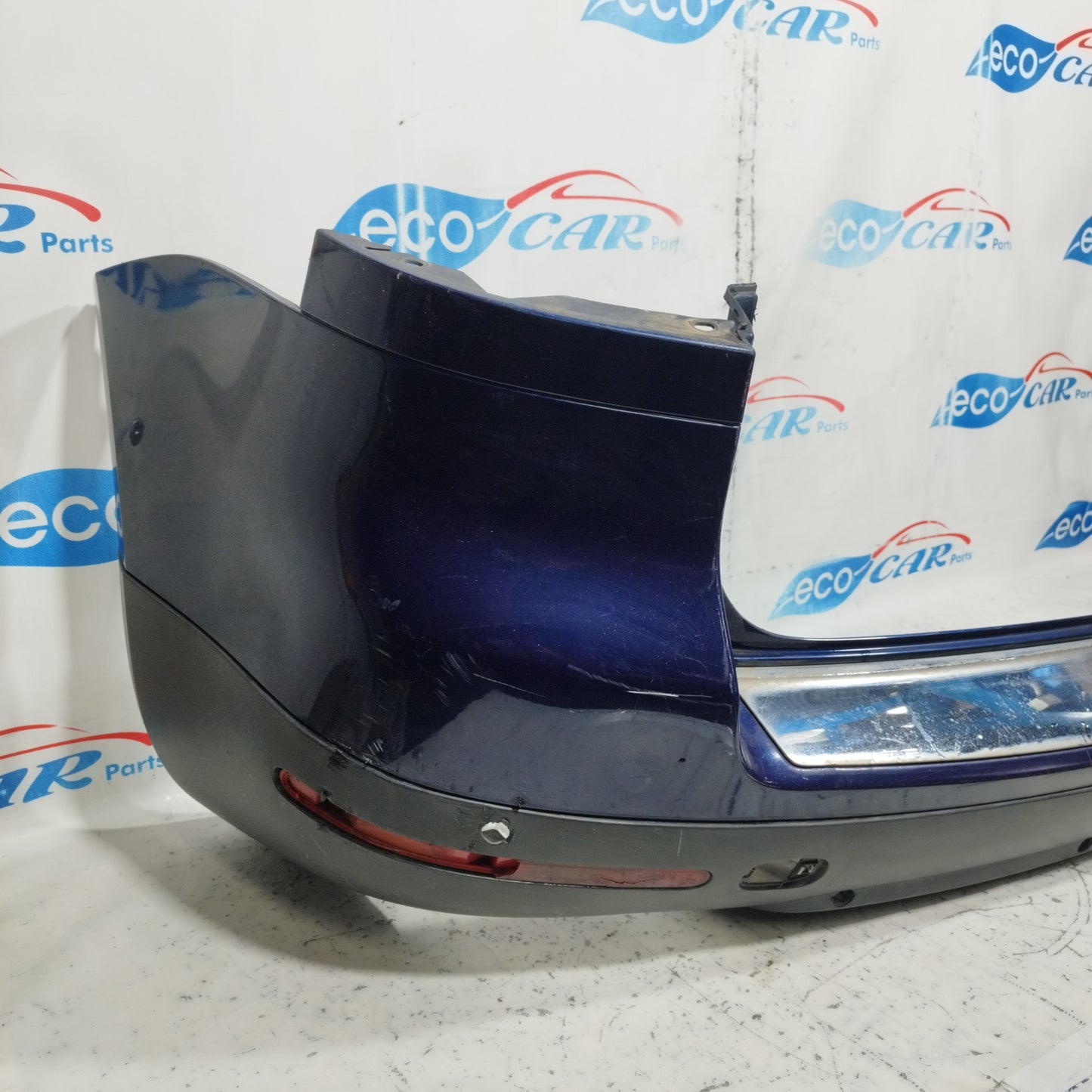 Dark Blue Rear Bumper Volkswagen Touareg 2005 ecoAC9733