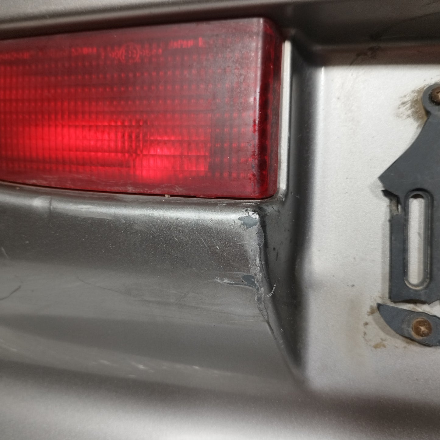 Paraurti posteriore grigio scuro Toyota Yaris TS 2002 ecoAC12817