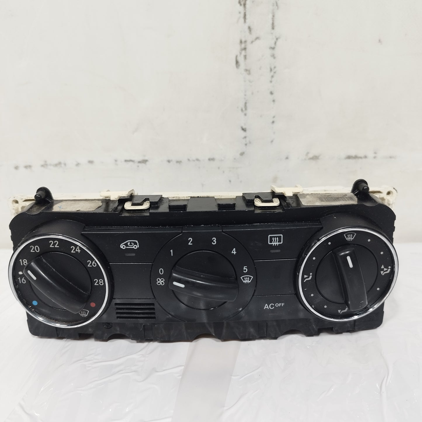 Pulsantiera a / c Mercedes Classe B W245 2004-2012 ecoAC16284