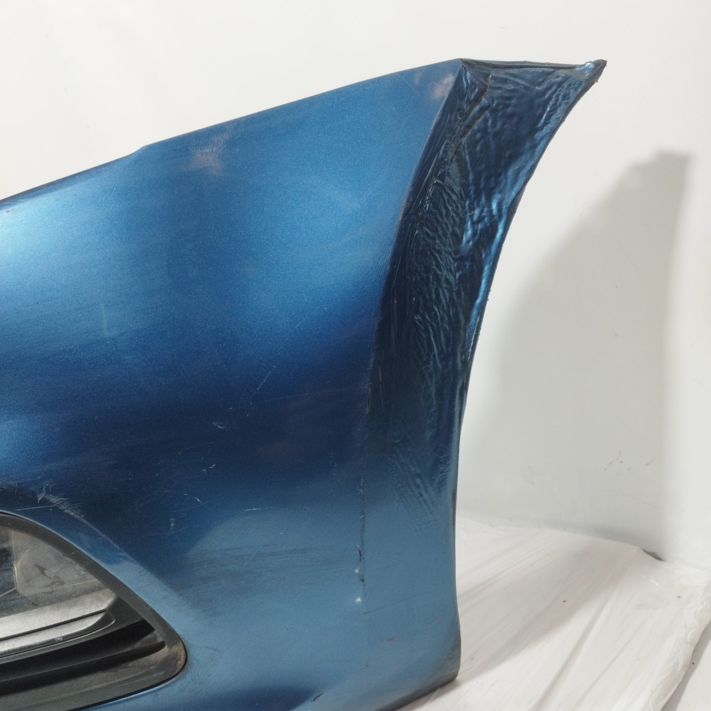 Blue Front Bumper Volkswagen Polo 2014 ecoAC11747