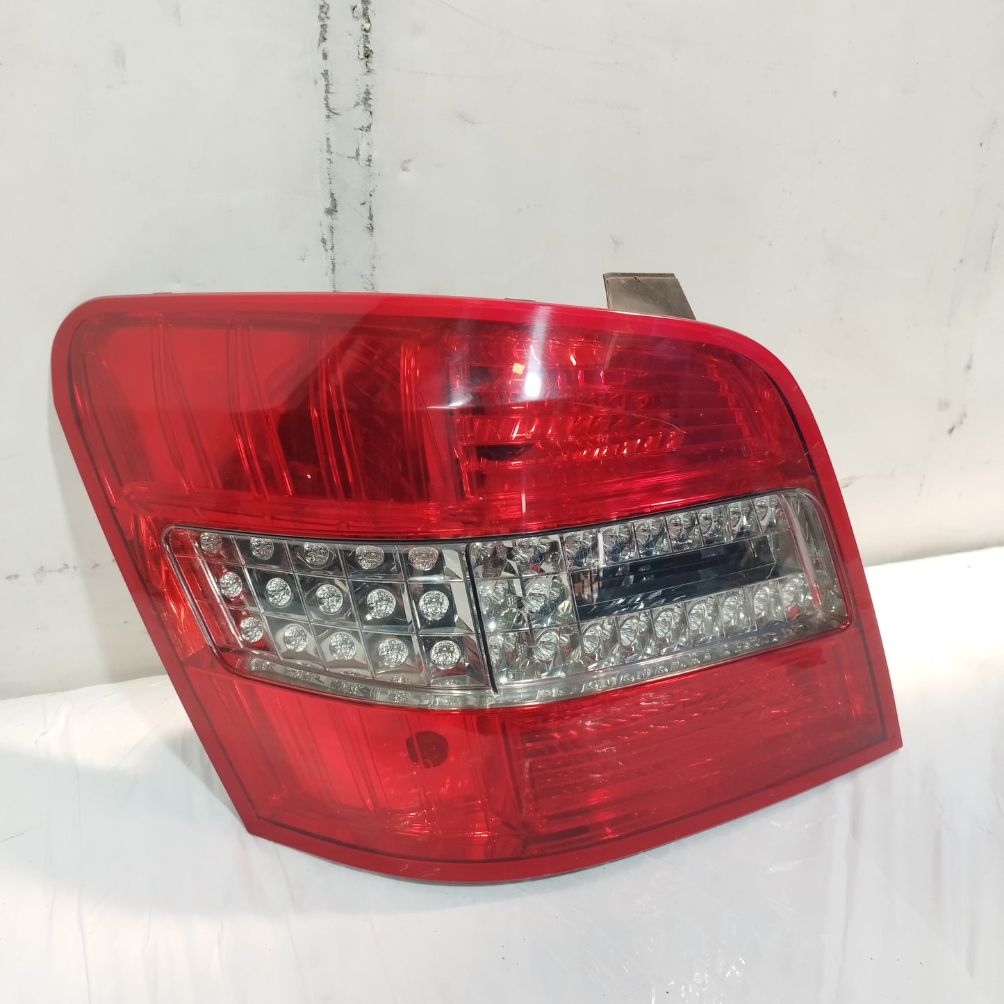 Fanale posteriore sx a led Mercedes GLK X204 2008-2012 cod: 2048202564L ecoAC16411