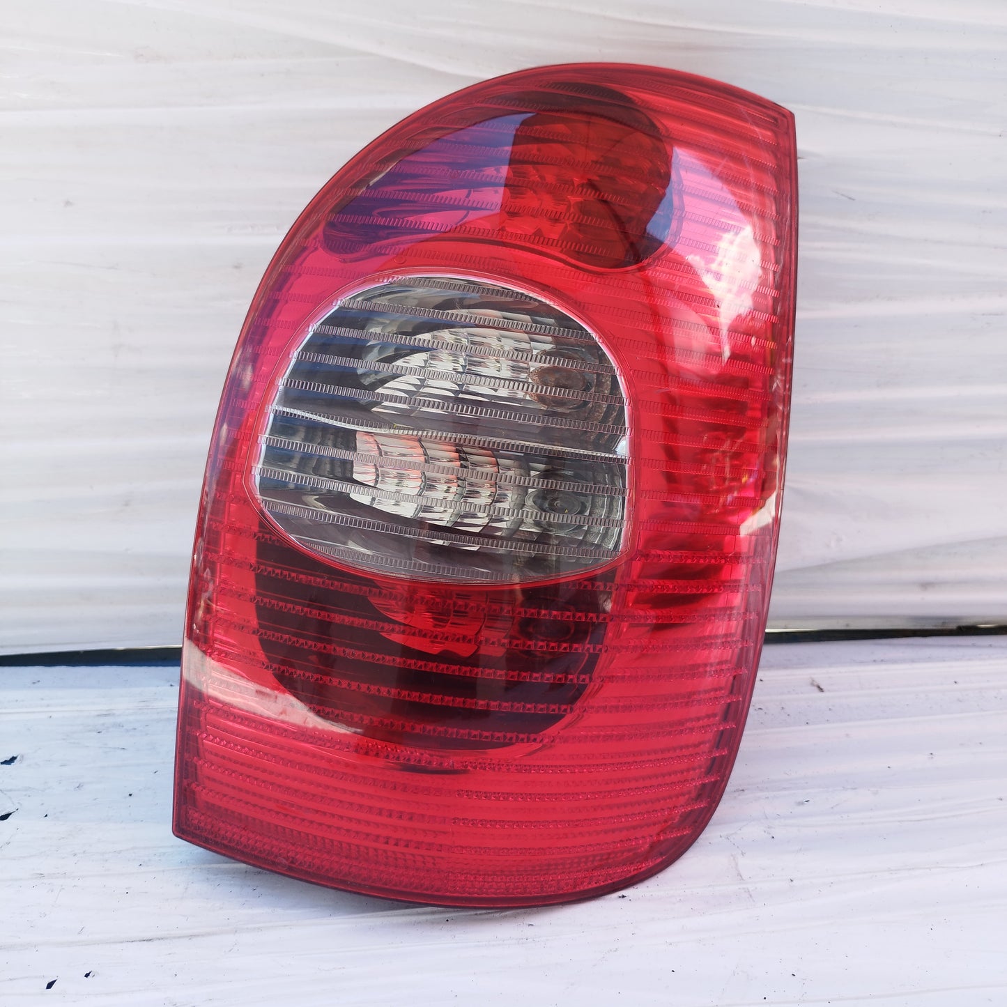 Fanale posteriore dx Citroen Xsara Picasso 2004 cod: 965000578002 ecoDM237