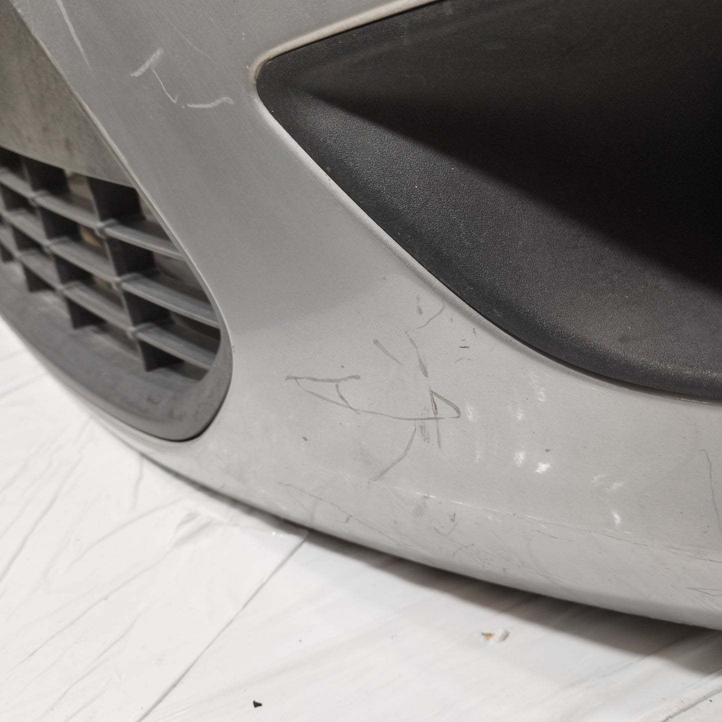 Paraurti anteriore grigio Ford Focus 2011 ecoAC14919