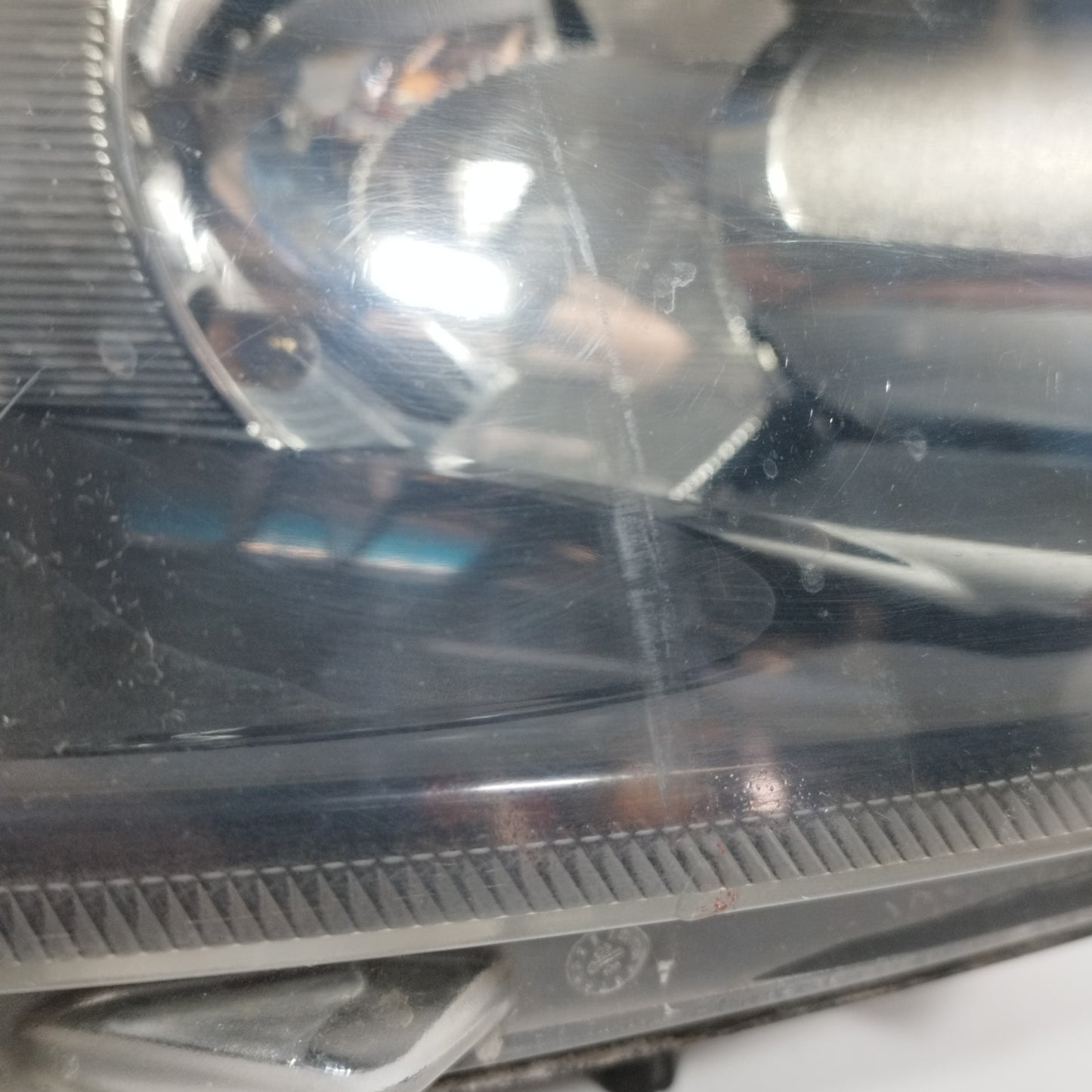 Fanale anteriore dx Ford Fiesta 2010 ecoAC11500