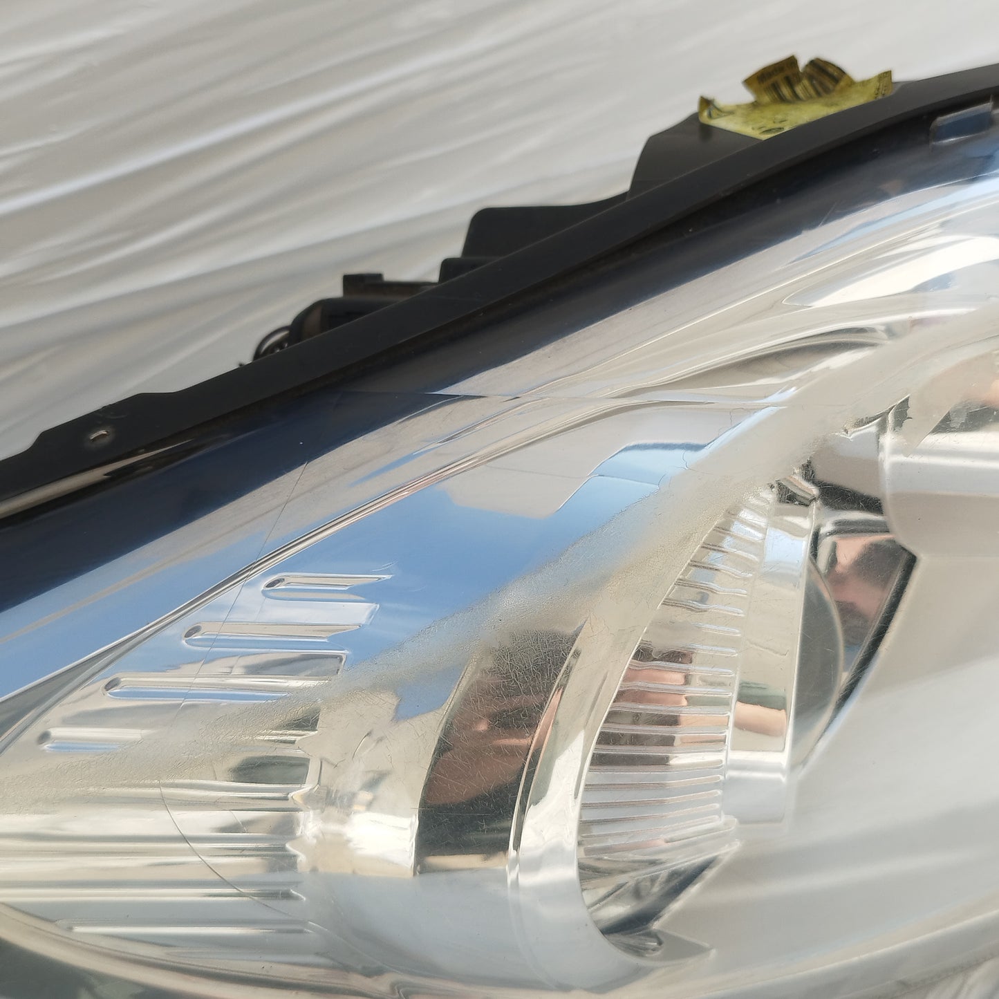 Fanale anteriore dx Ford Fiesta 2010 cod: 8A61-13W029-CG ecoDM067