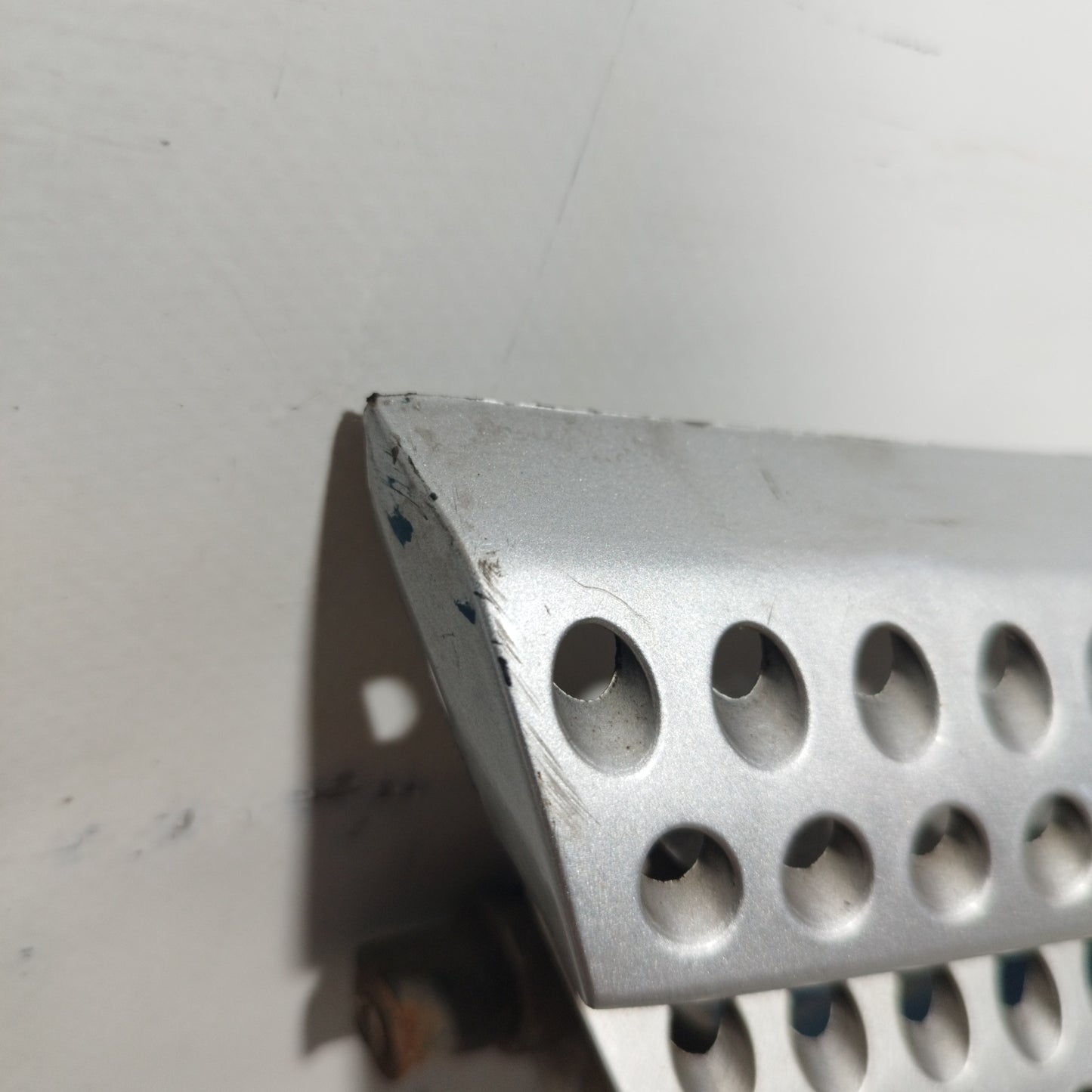 Mercedes C-Klasse W203 2005 ecoAC8922 Zentralgrill