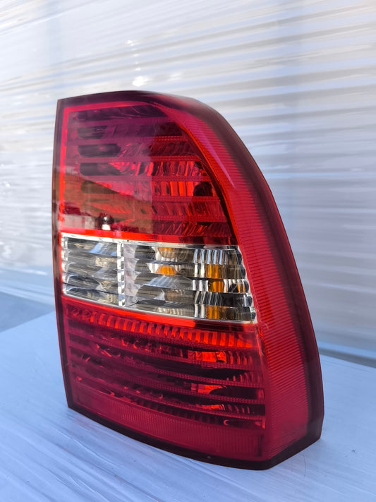 Fanale posteriore dx Kia Sportage anno 2004 ecoAG8114