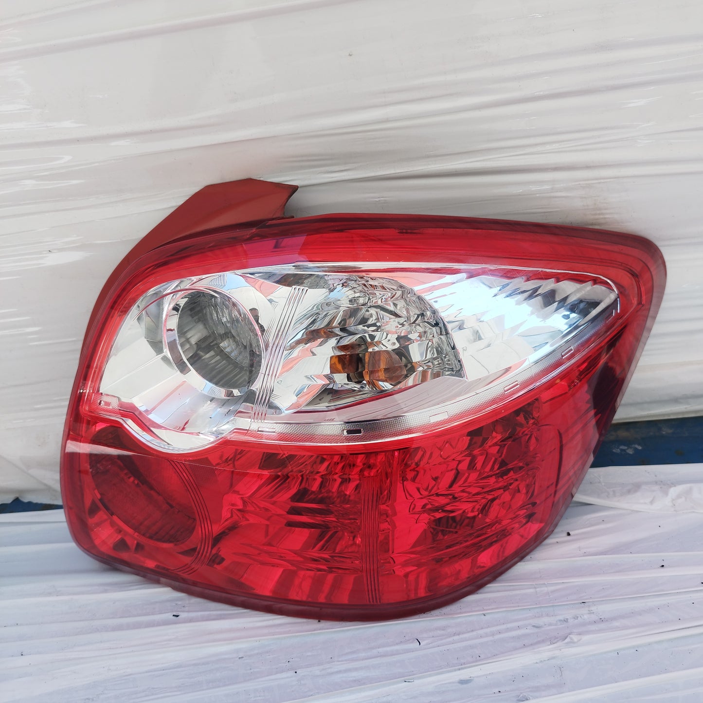 Fanale posteriore dx Toyota Auris (E15) 2010-2012 cod: 81550-02550 ecoDM283
