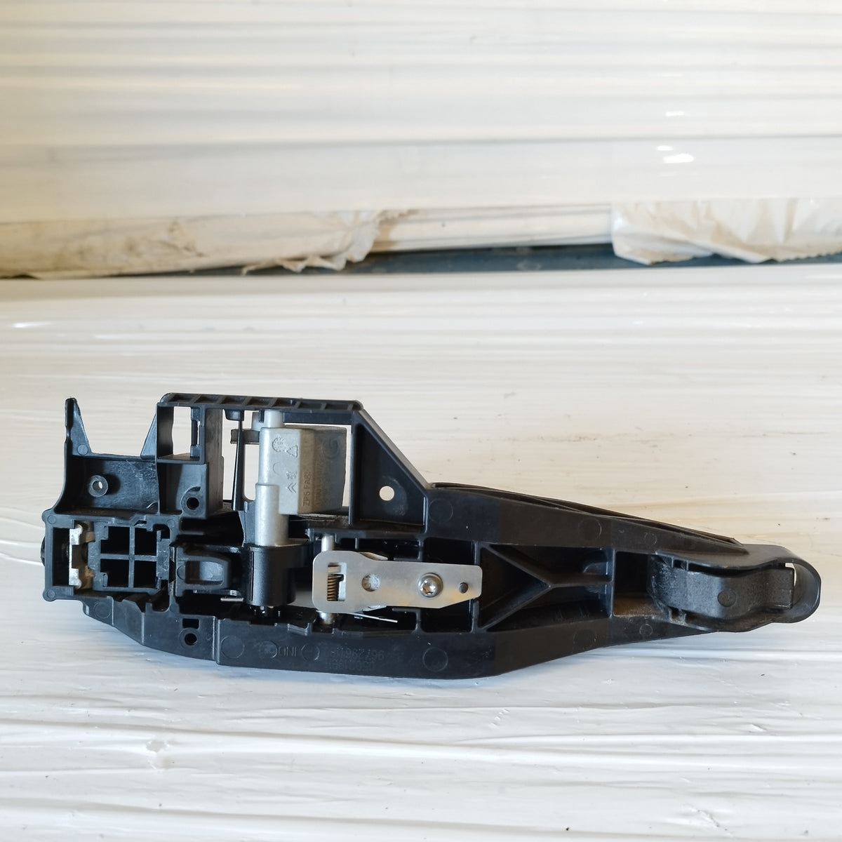 Maniglia esterna posteriore sx Peugeot 2008 I (A94) 2013-2019 ecoAC17555