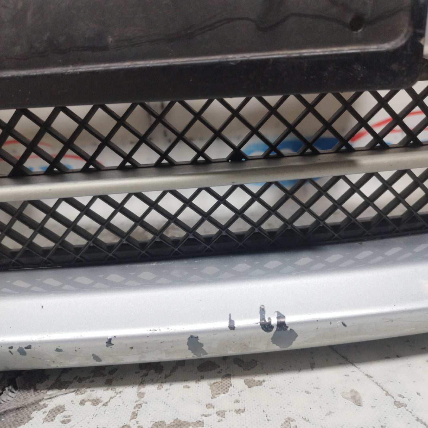 Paraurti anteriore grigio argento Bmw Serie 1 2010 ecoAC11197