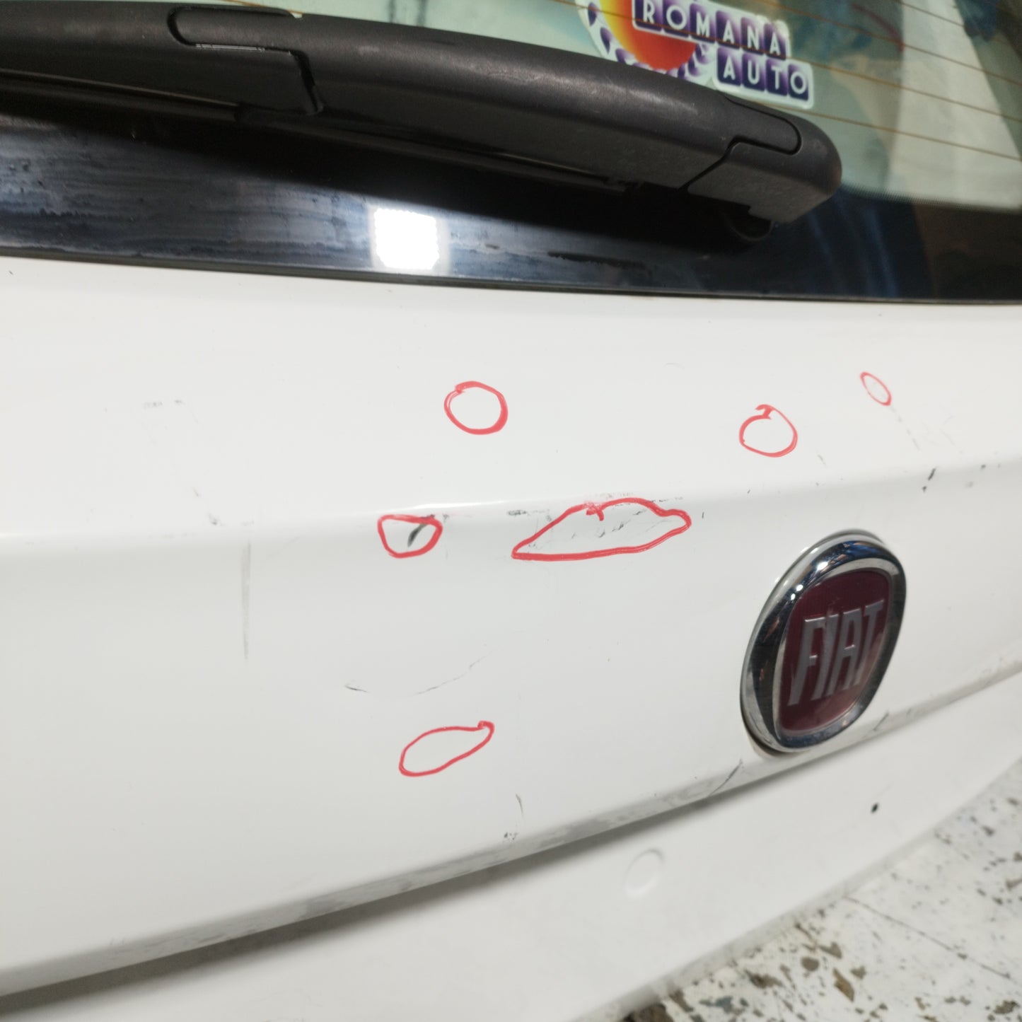 Weißer Fiat Tipo Schrägheck 2017 ecoAC11210