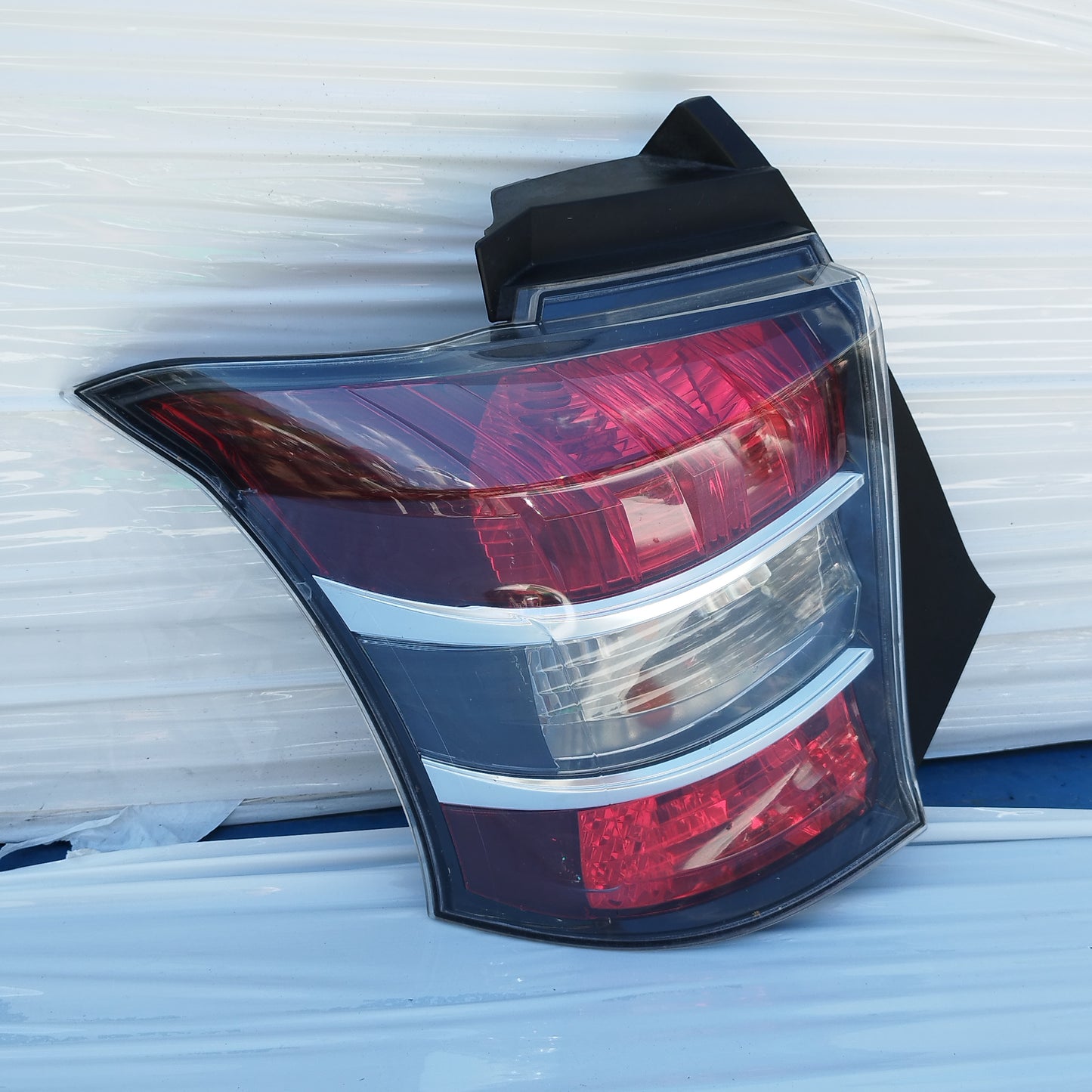Fanale posteriore sx Toyota IQ 2009-2015 ecoDM183