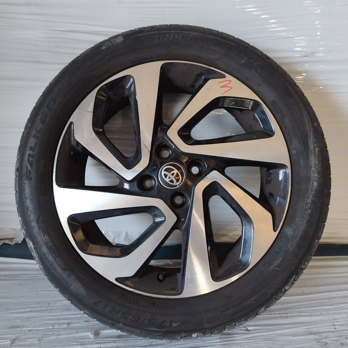 Cerchi in lega con gomme Toyota Aygo X (AB70) 2022-2025 ecoAC17519