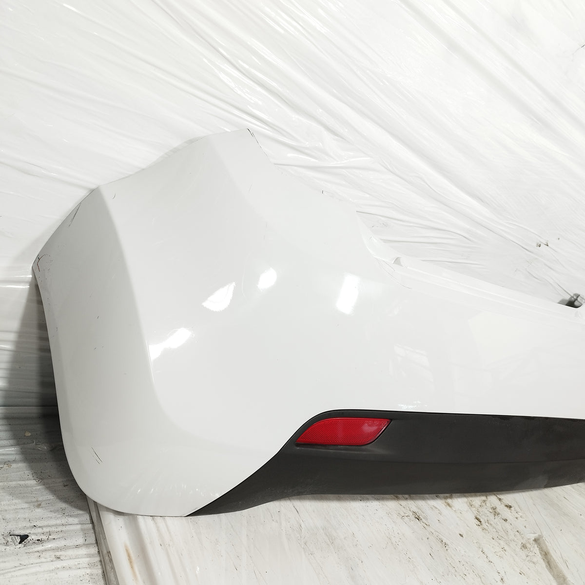 Paraurti posteriore bianco Chevrolet Spark (M300) 2010-2012 ecoAC17238