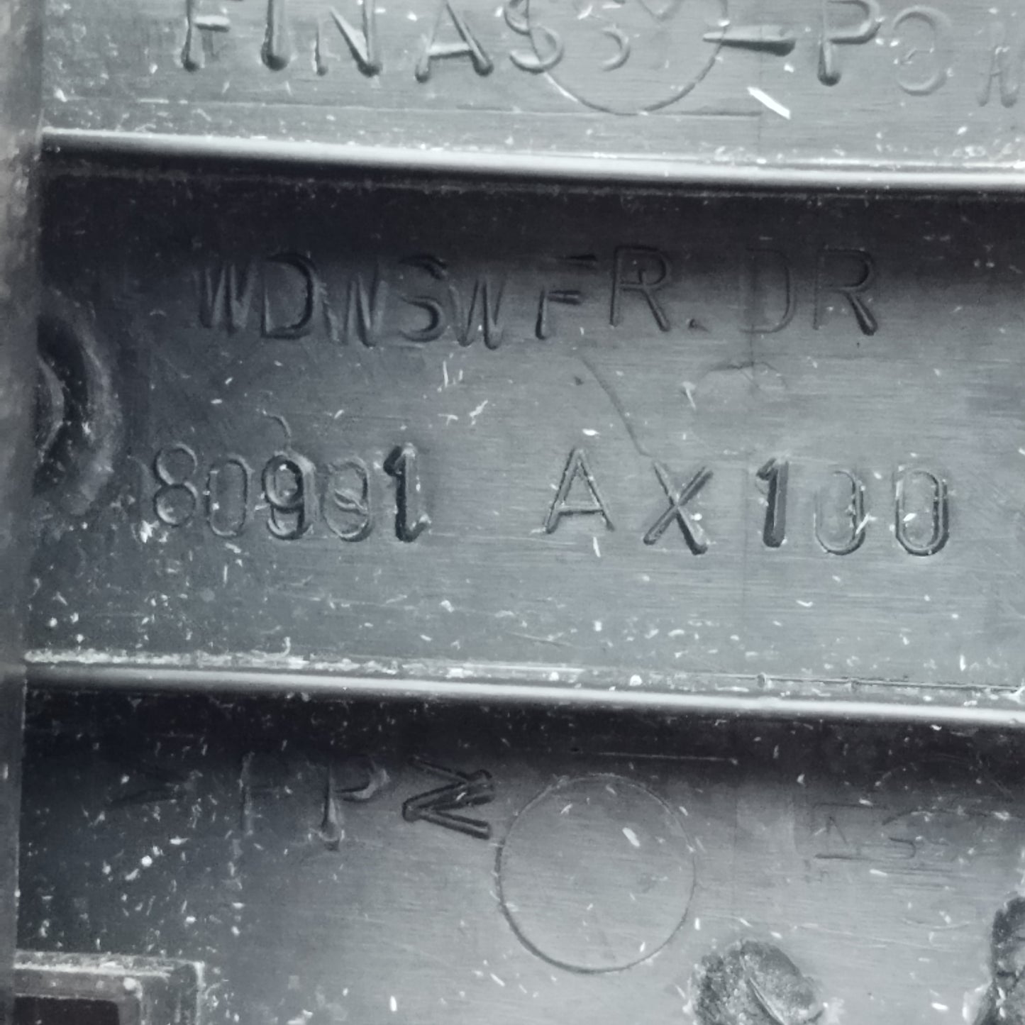 Pulsantiera anteriore sx Nissan Micra K12 2003 Cod: 80991AX100 ecoAC12240