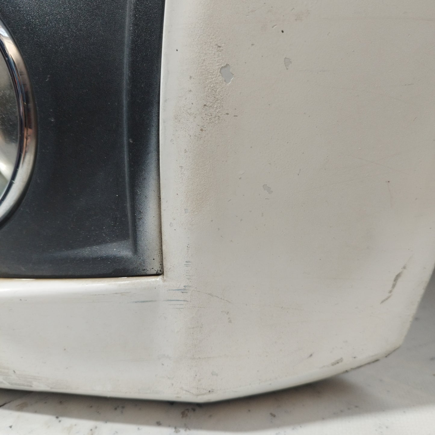 White Front Bumper Chevrolet Spark 2011 ecoAC9702