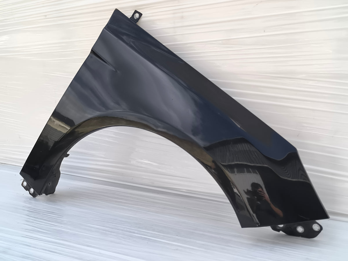 Parafango dx Ford Focus III SW anno 2011-2014 ecoAG10010