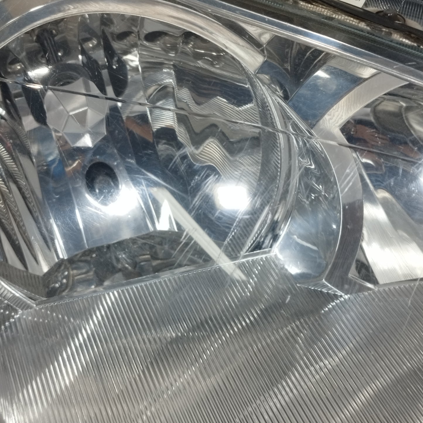 Rechte Frontleuchte Ford Focus 2001 Teilenummer: 2m51-13w029-bd ecoAC13341