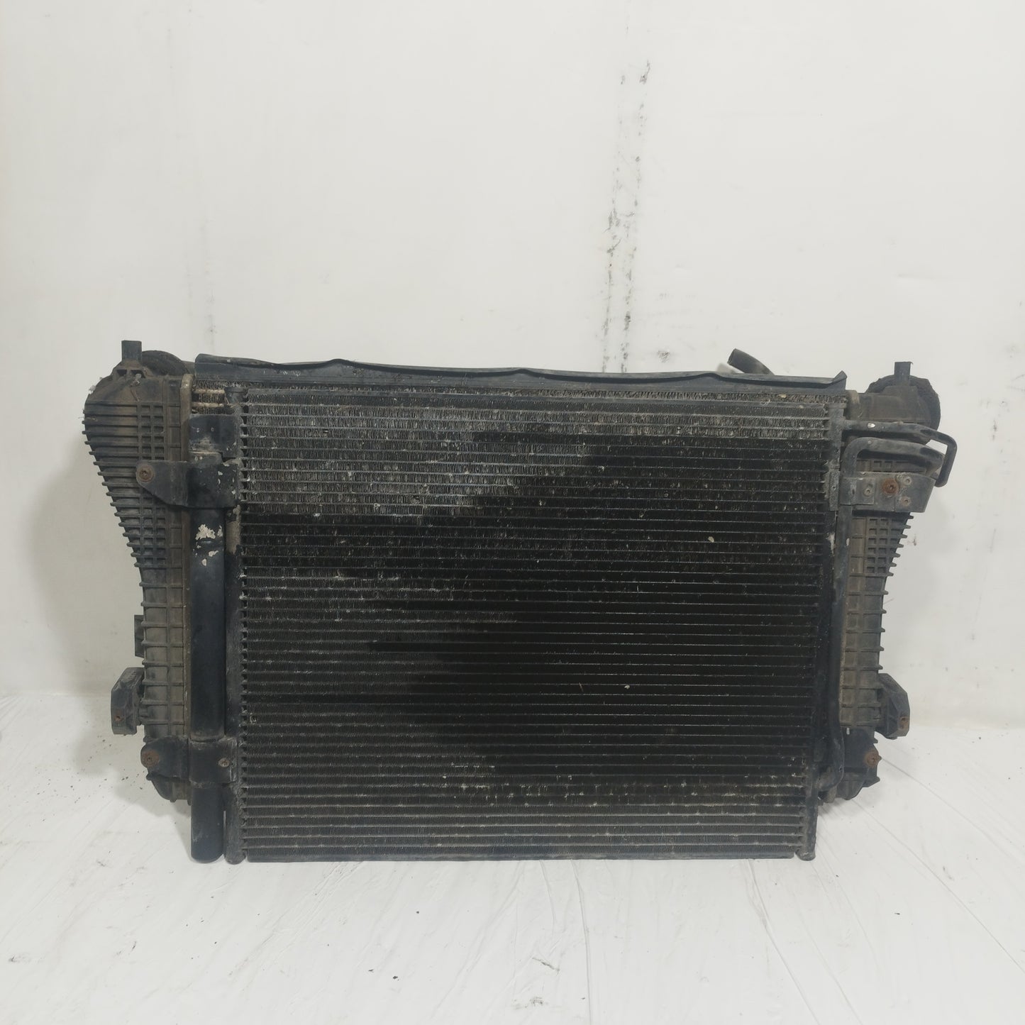 Radiatore Intercooler con a / c Volkswagen Touran 1.9 D 2005 ecoAC14829