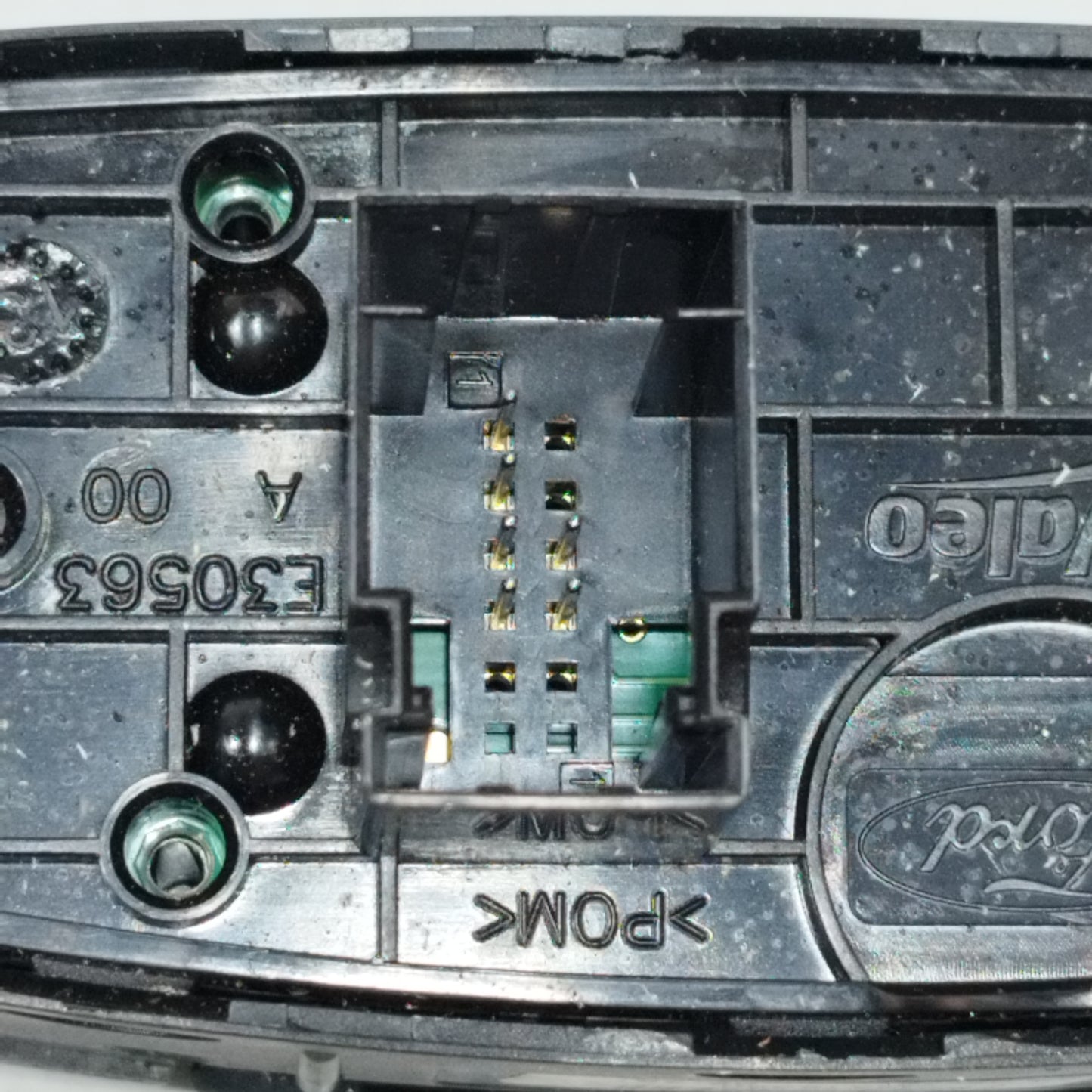 4 Arrows Button Panel Ford Ka 2014 Code: 735516390 ecoAC9447