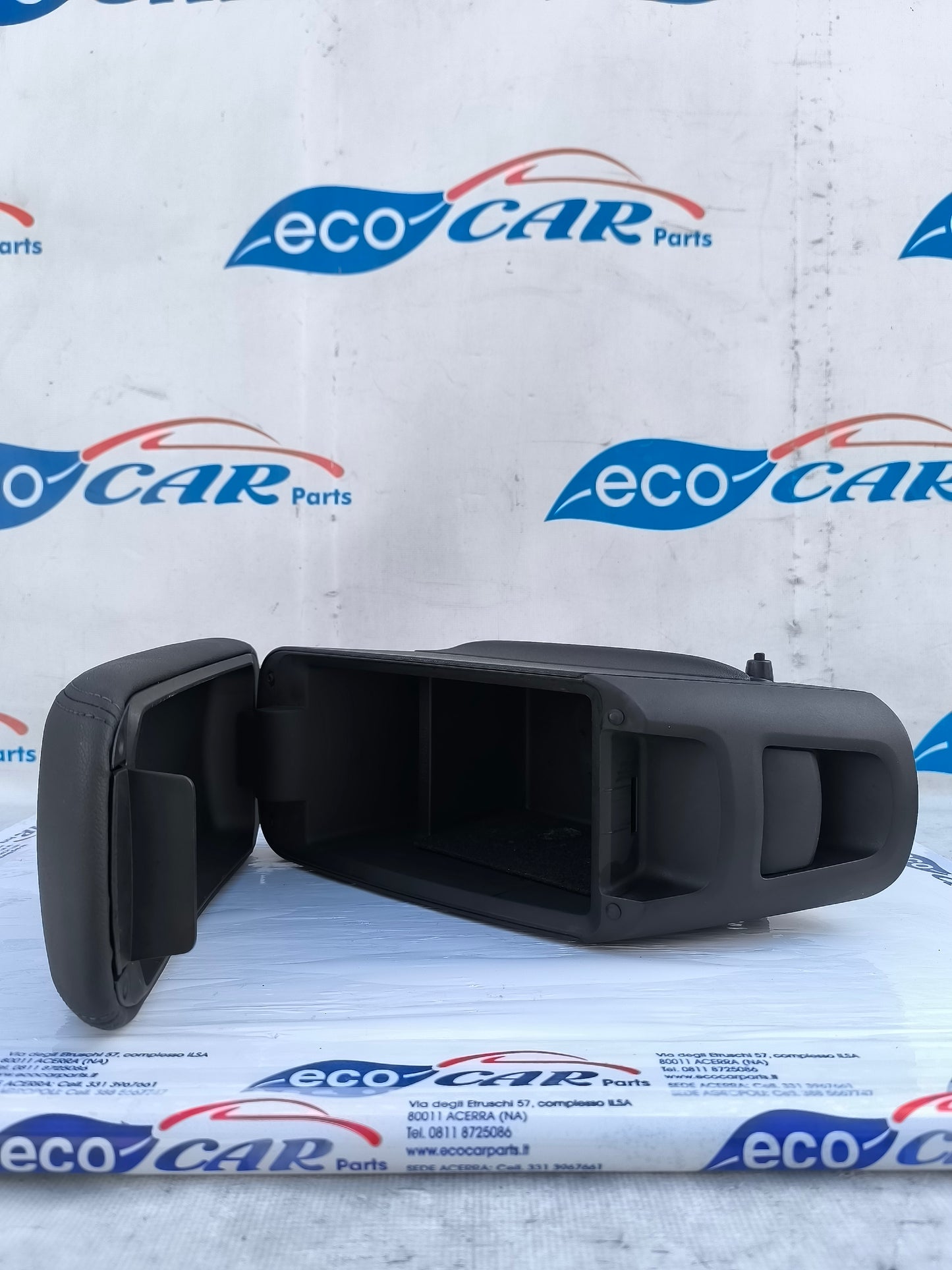 Schwarze Mittelarmlehne Opel Meriva B ecoAG5840