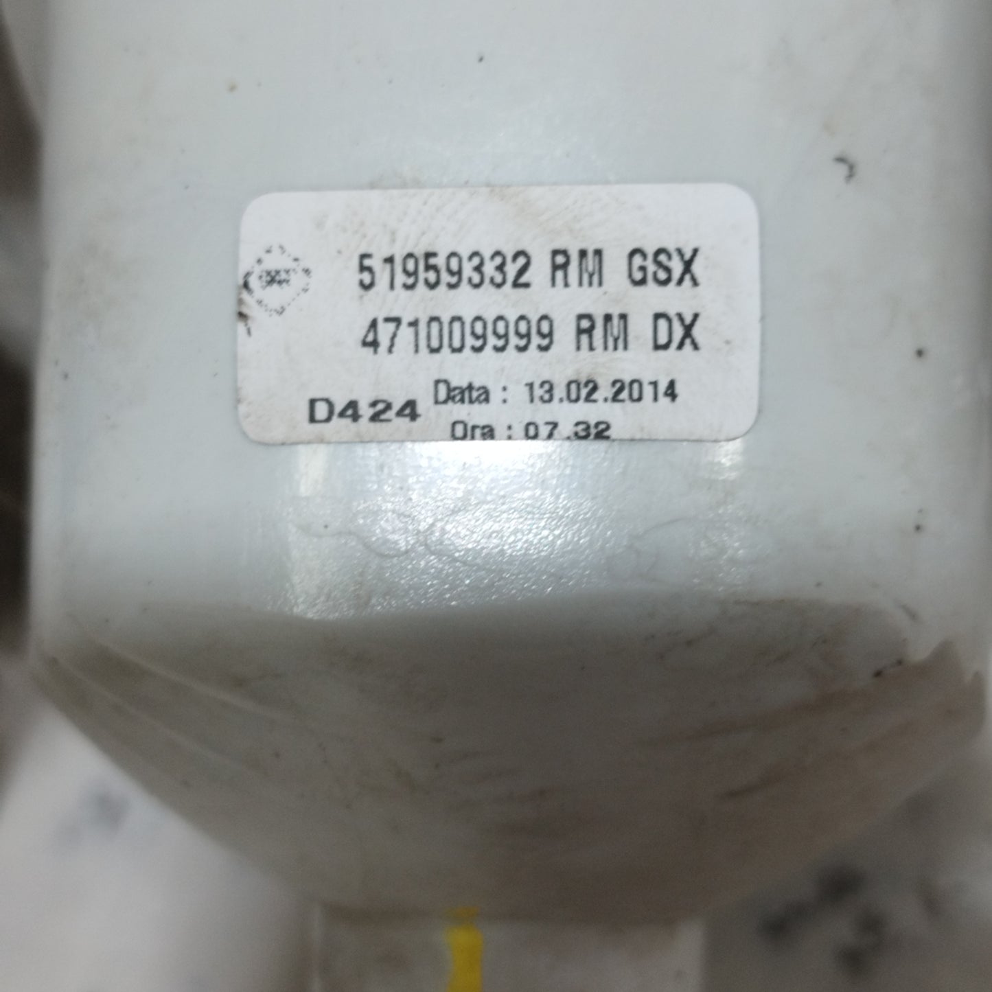 Rear light inside right bumper Fiat 500L 2013 Code: 51959332 ecoAC9304