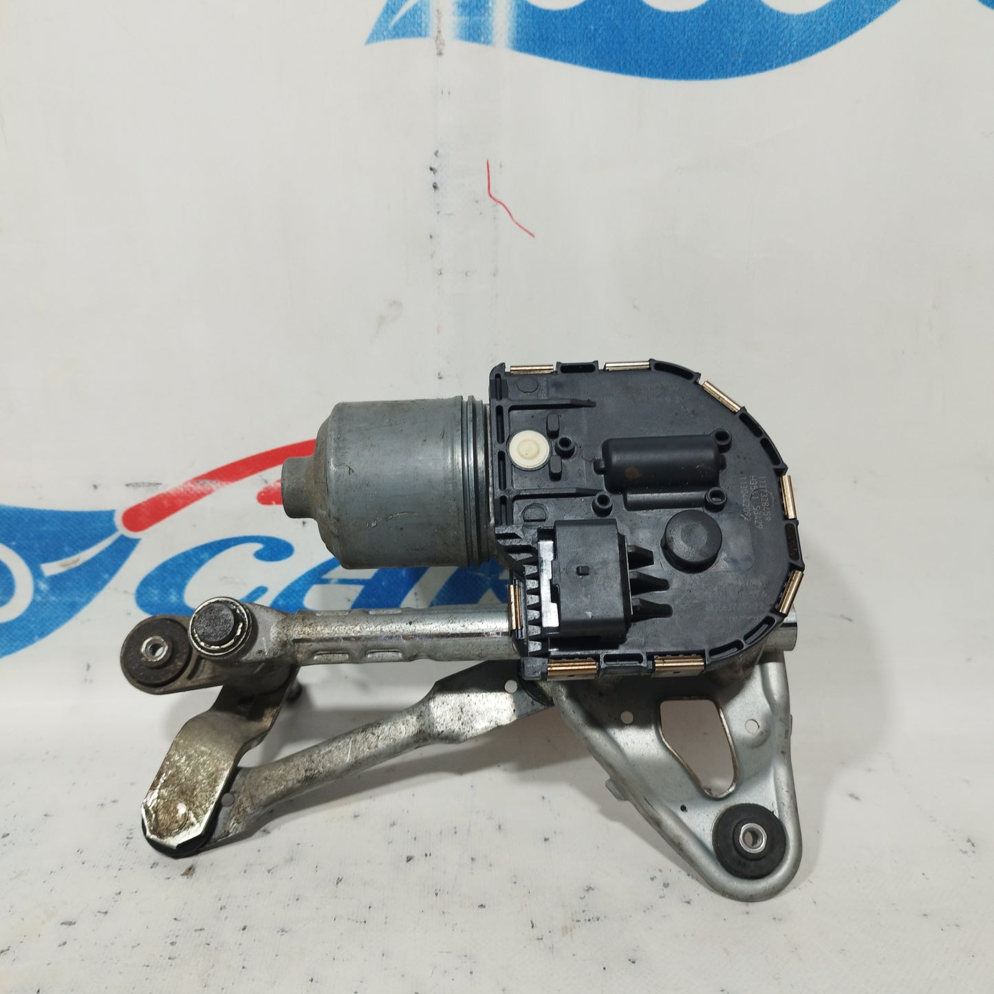 Front left windshield wiper motor Peugeot 3008 2011 4 pin code: 3397021288 ecoAC9678