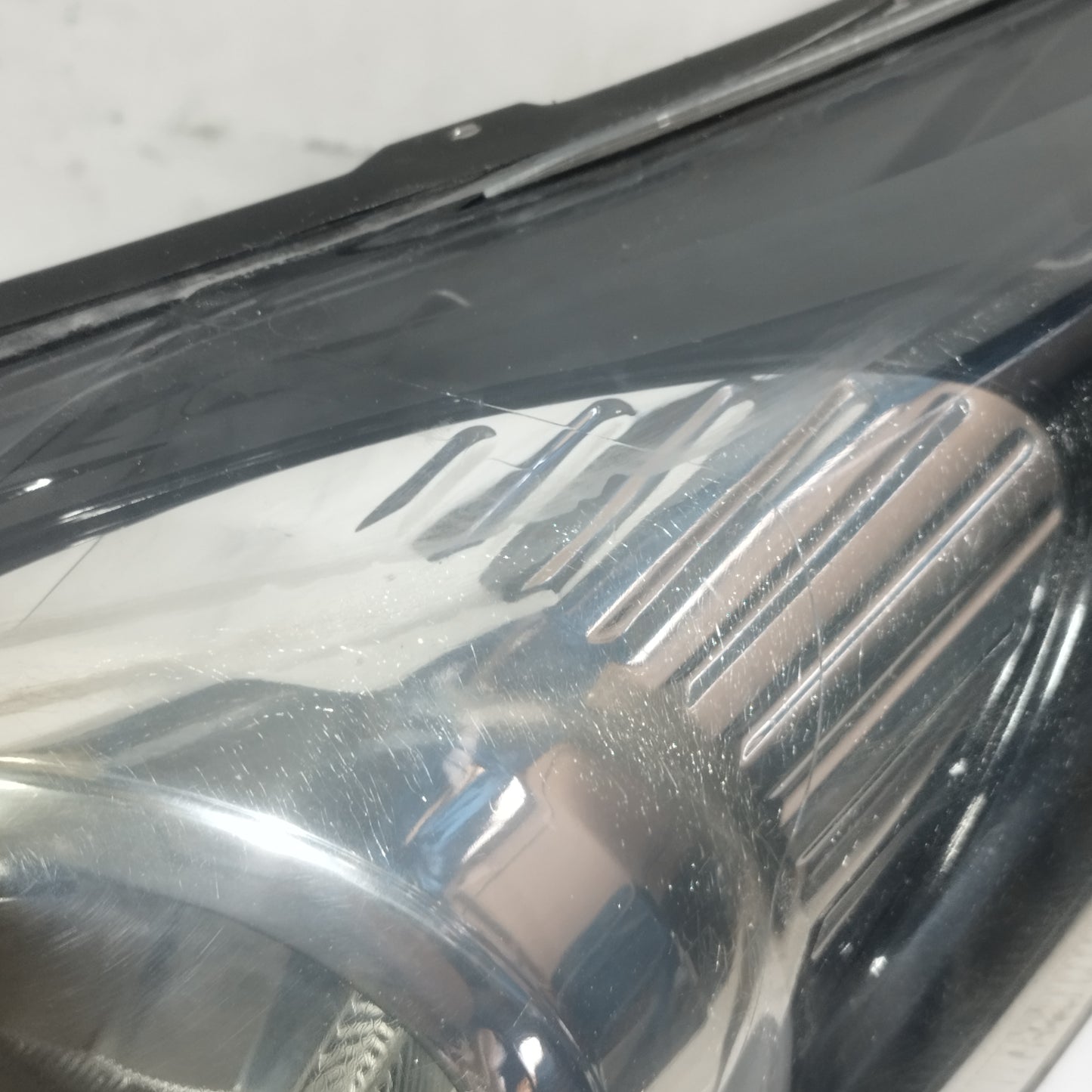 Fanale anteriore sx Ford Fiesta VI MK7 2008-2012 cod: 8A61-13W030-AJ ecoAC16439