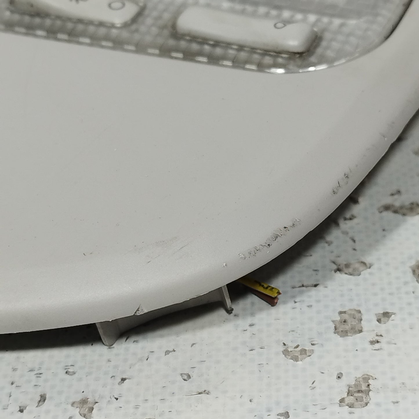 Courtesy light Peugeot 3008 2011 code: 9681370177 ecoAC9598