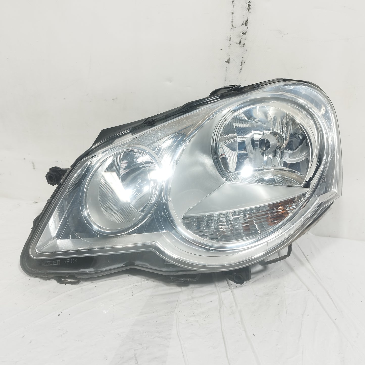 Fanale anteriore sx Volkswagen Polo 2008 cod: 89311999 ecoAC15133