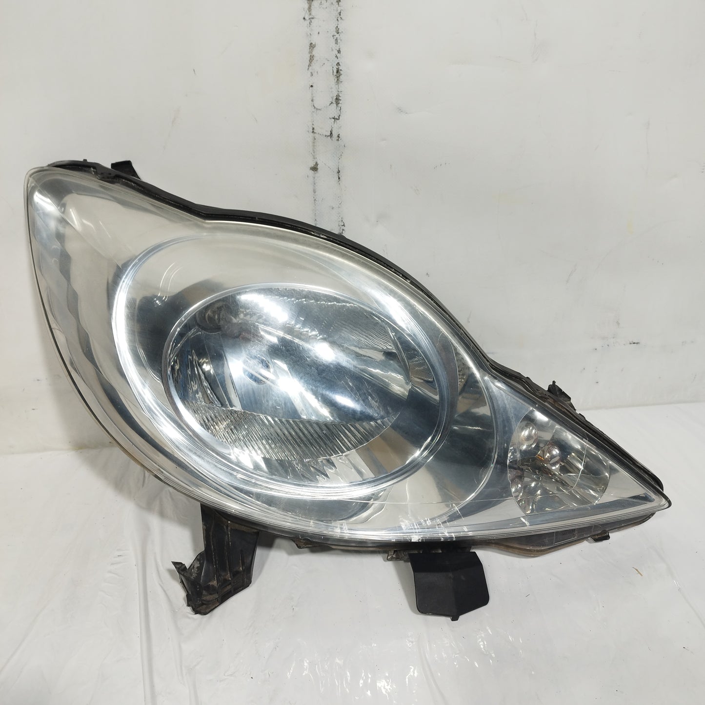 Fanale anteriore dx Peugeot 107 2007 Cod: 89033104 ecoAC15009