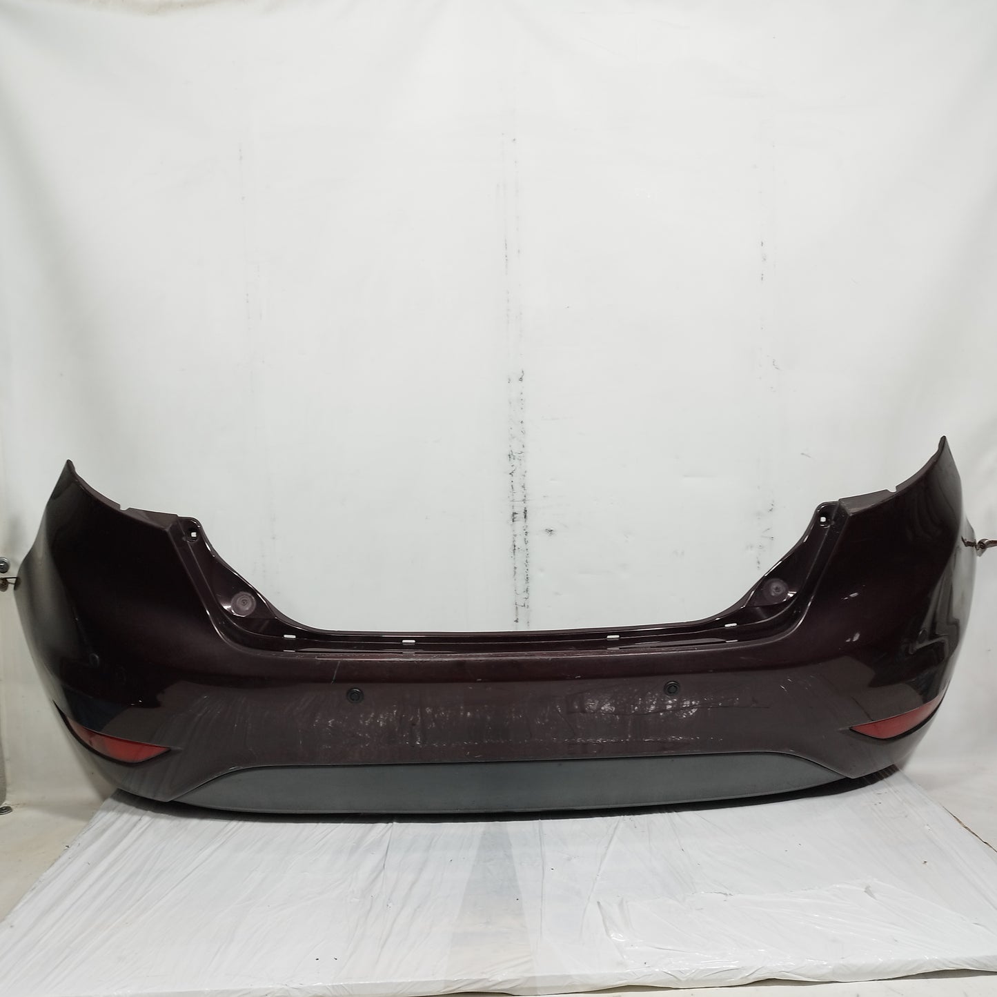 Paraurti posteriore bordeaux Ford Fiesta 2010 ecoAC14913
