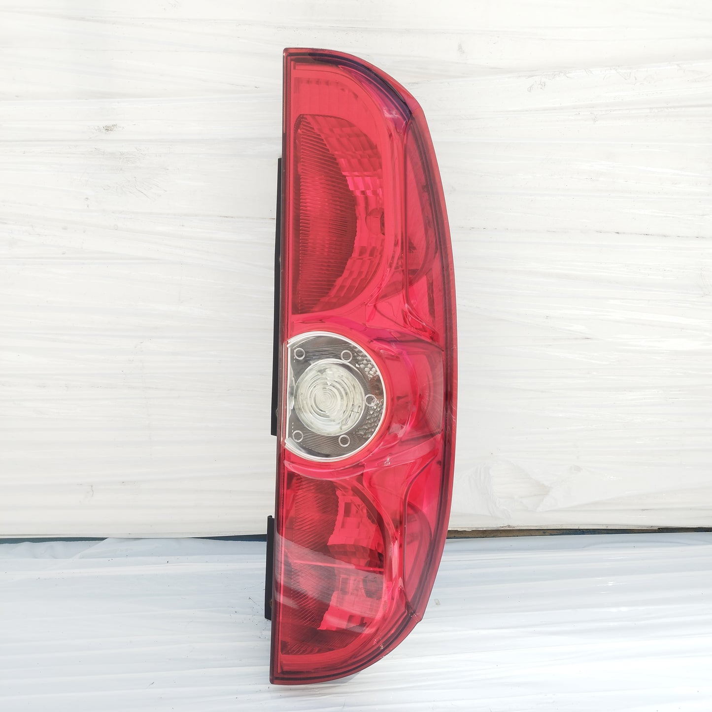 Fanale posteriore dx Fiat Doblo 2015 cod: 00518106730 ecoDM209