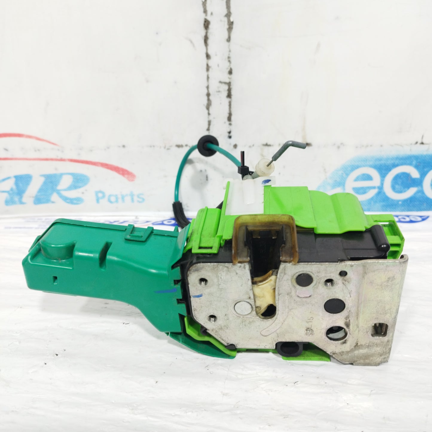 Front left lock Alfa Romeo Giulietta 2015 6 Pin Code: 505228670 ecoAC11181