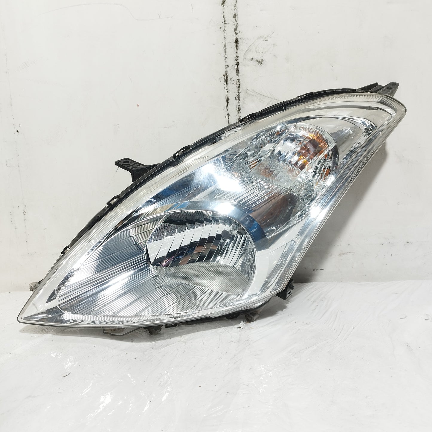 Fanale anteriore sx Suzuki Swift 2013 ecoAC16055