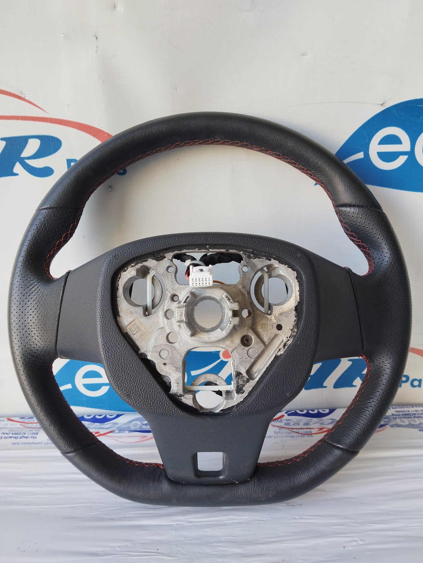 MG ZS 2022 steering wheel with controls slightly worn ecoAG5419