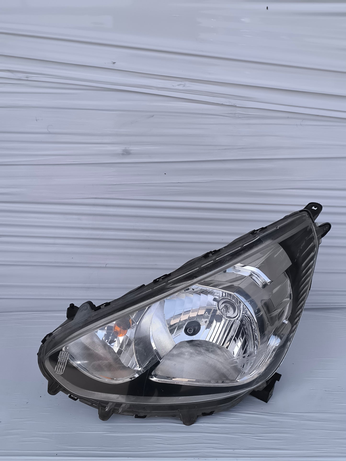 Fanale anteriore sx Mitsubishi Space Star (A00) 2013-2016 ecoAG8544