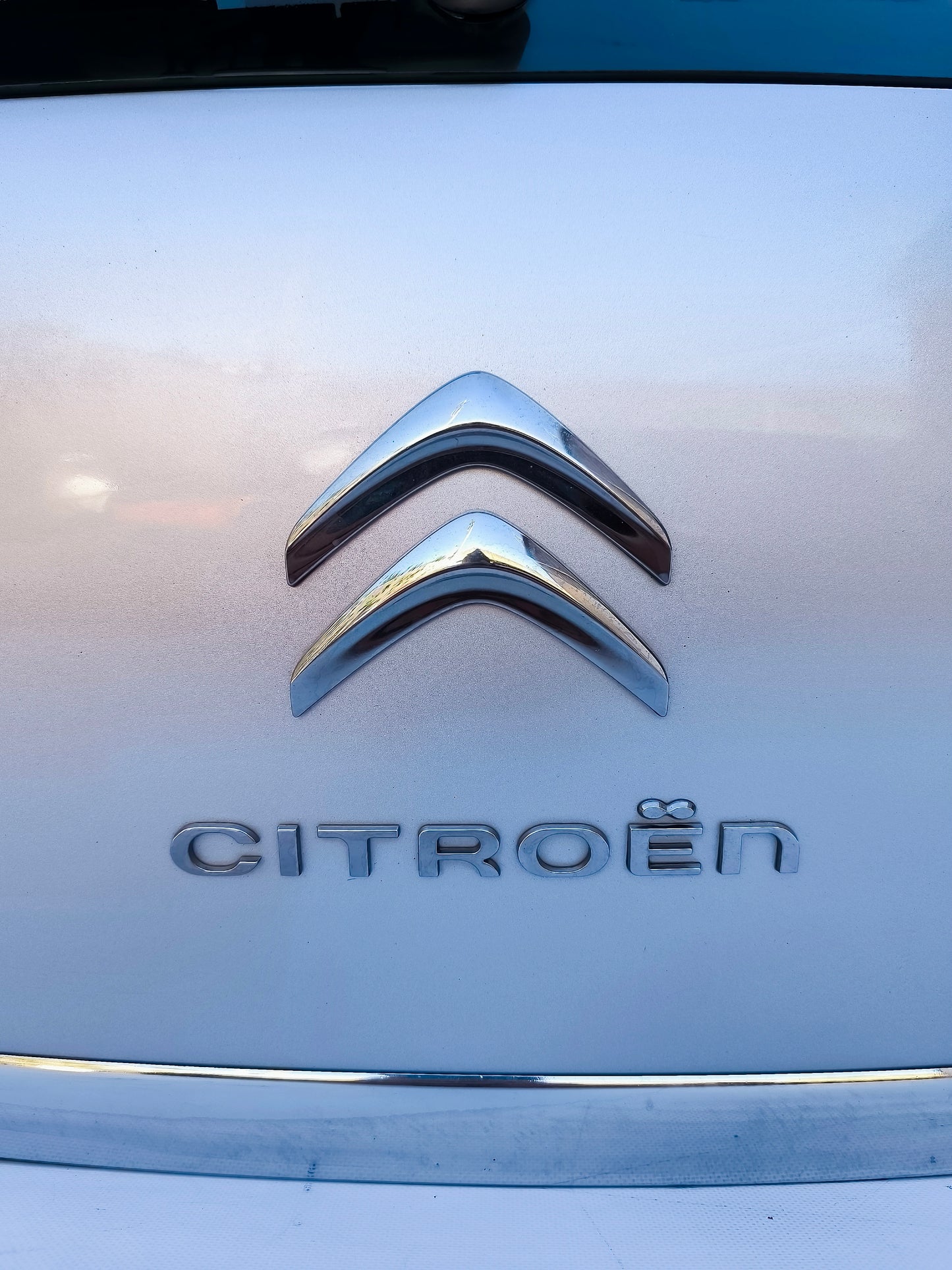 Portellone posteriore grigio argento Citroen C3 anno 2012 ecoAG6983