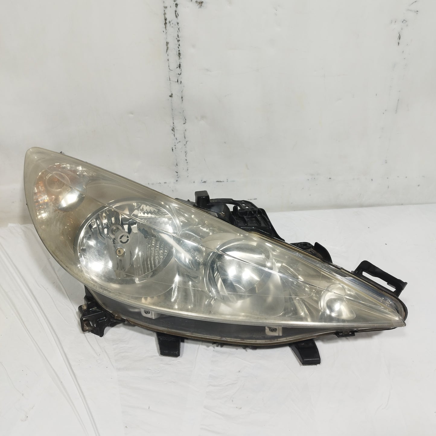 Fanale anteriore dx Peugeot 207 2007 cod: 9649986180 ecoAC15155
