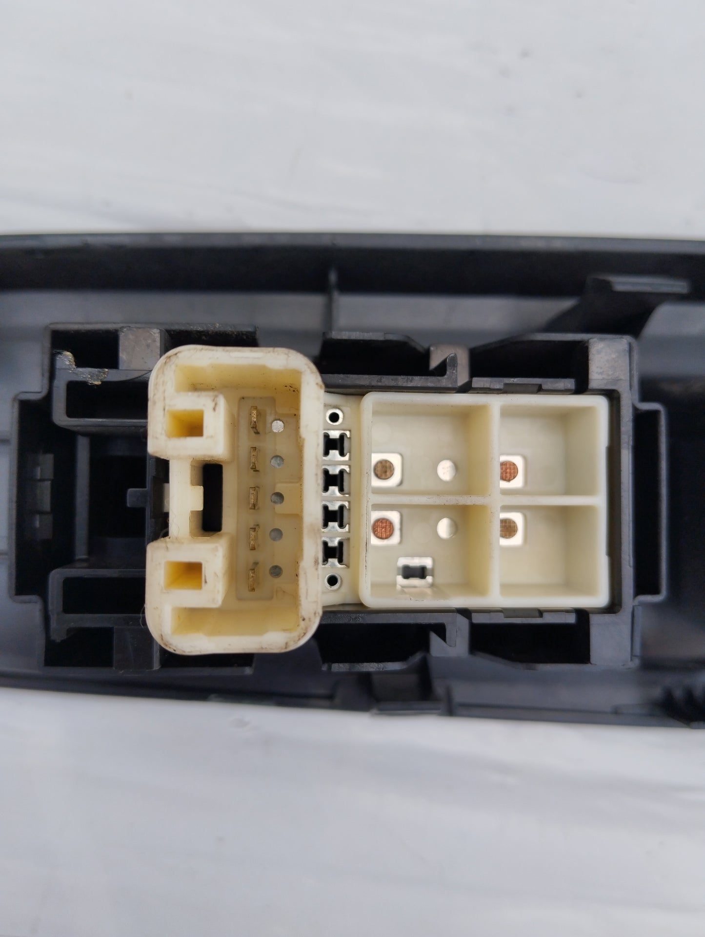 Front right button panel Toyota Yaris 2013 cod.74231-0d330 ecoAG5371