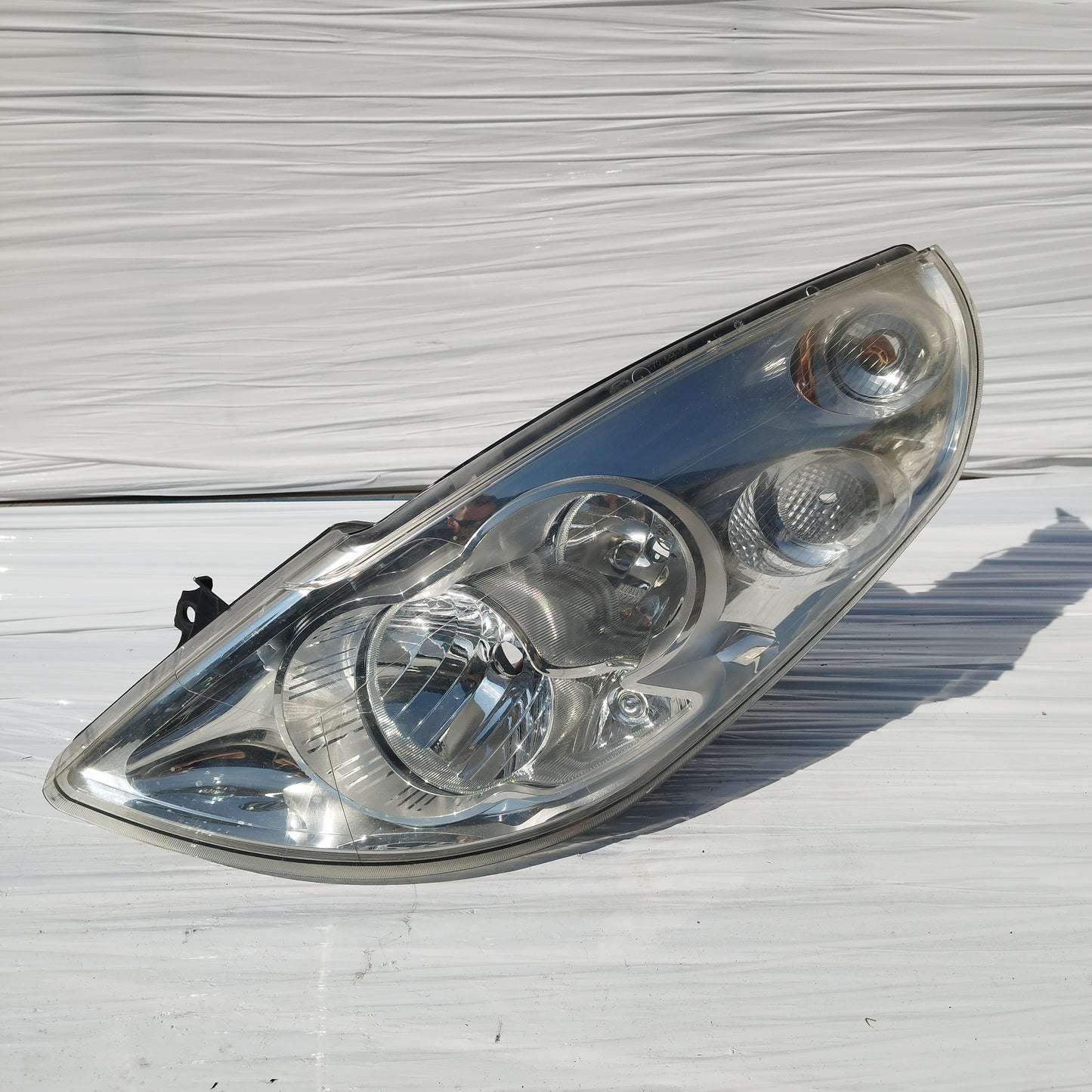 Fanale anteriore sx Opel Movano 2012 cod: 260600049r ecoDM046