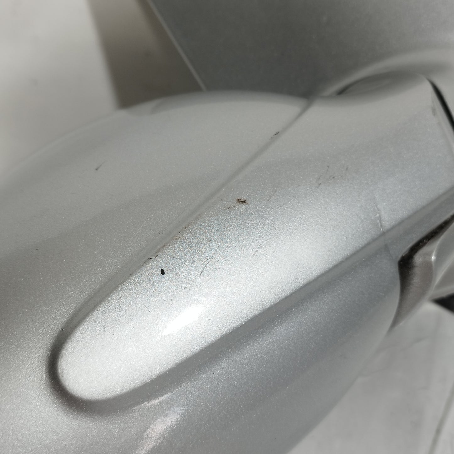 Grauer, manueller Außenspiegel vorne rechts für Smart fortwo 450, Baujahr 2003, ecoAC13009