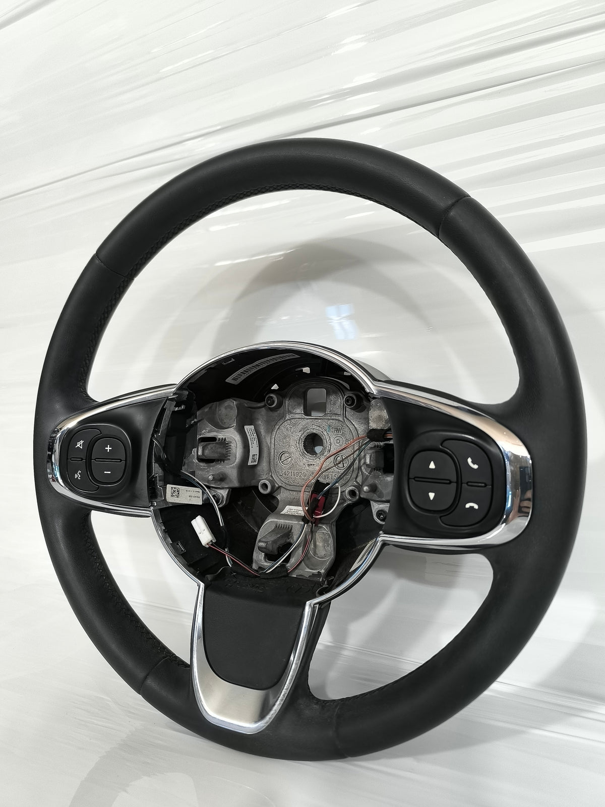 Volante con comandi Fiat 500 (312) Restyling 2015-2024 cod: 34211935C ecoAG9739