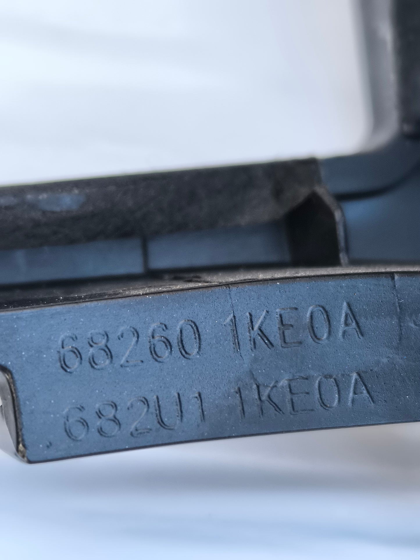 Cornice centrale autoradio Nissan Juke anno 2010-2014 cod: 682601KE0A ecoAG8436