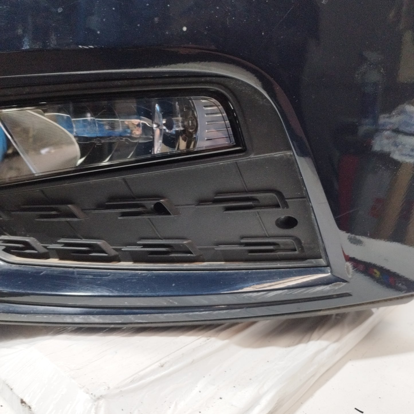 Dark blue front bumper Seat Leon 2017 ecoAC11902